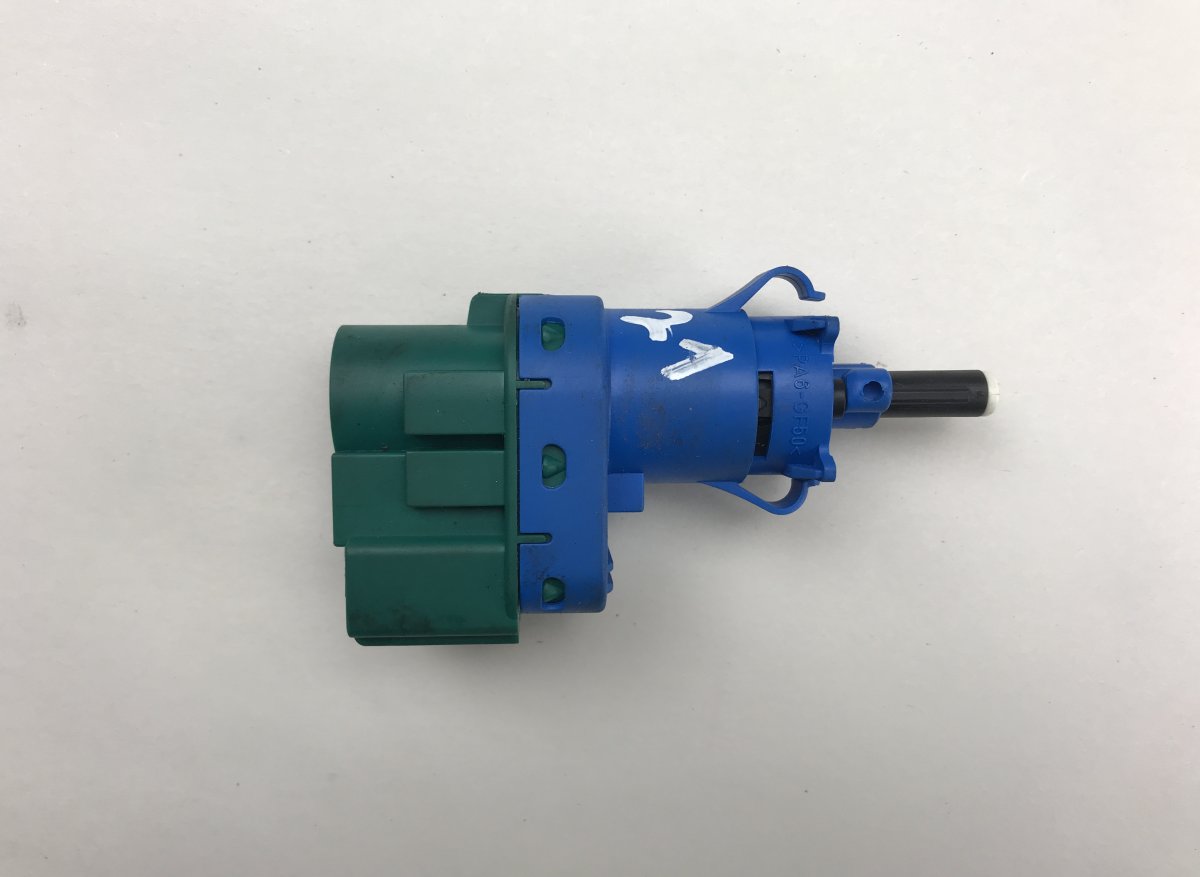 Jaguar xf brake pedal switch sales